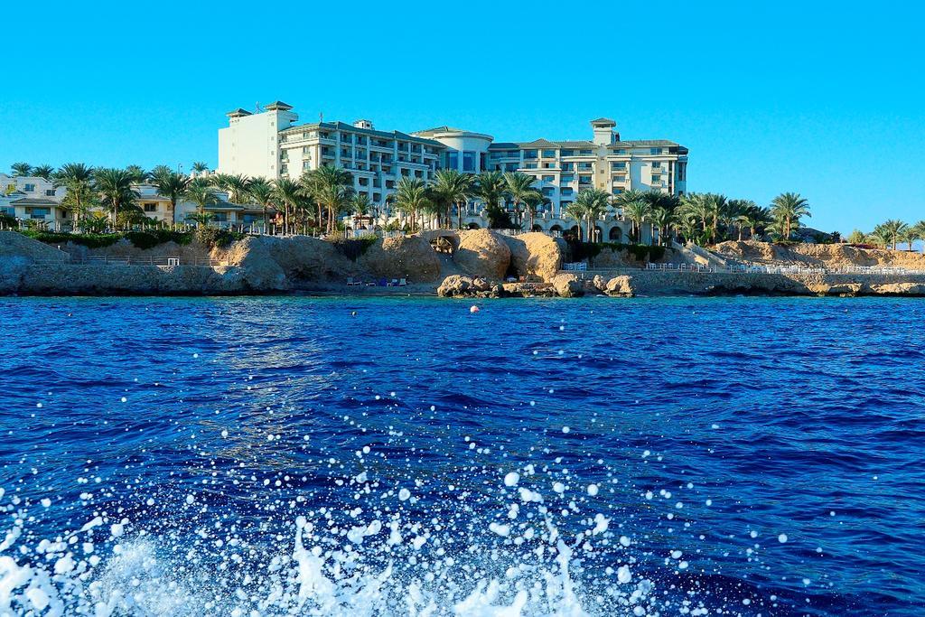 Stella Di Mare Beach Hotel & Spa Шарм-еш-Шейх Екстер'єр фото View of the hotel from the sea